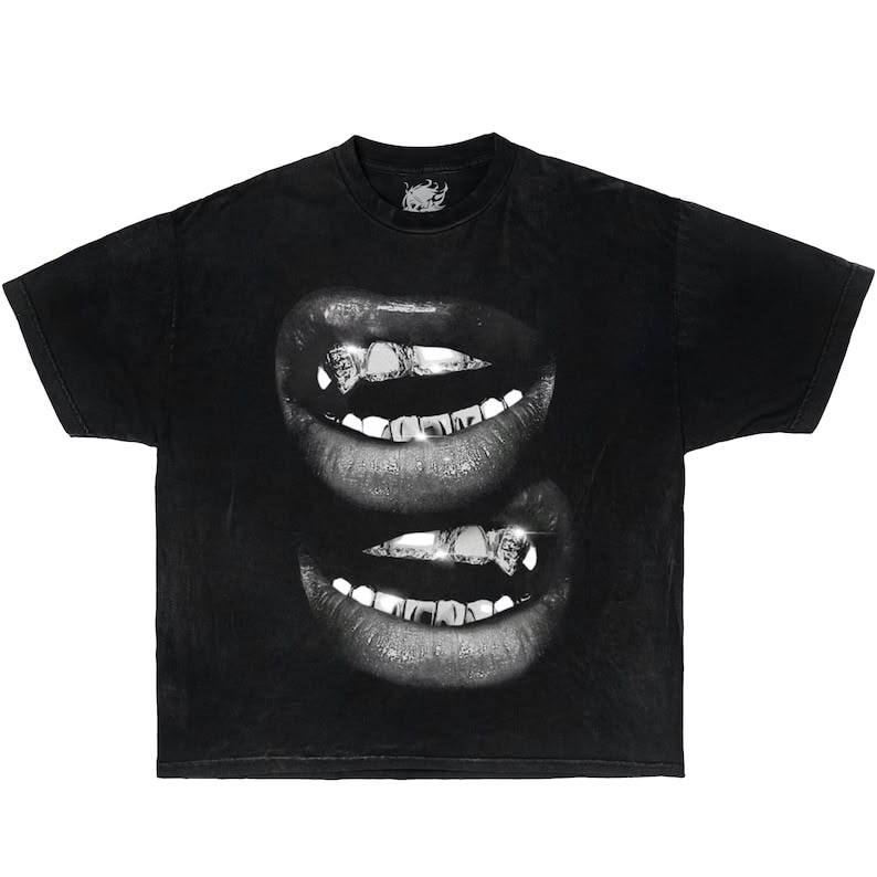 T SHIRT